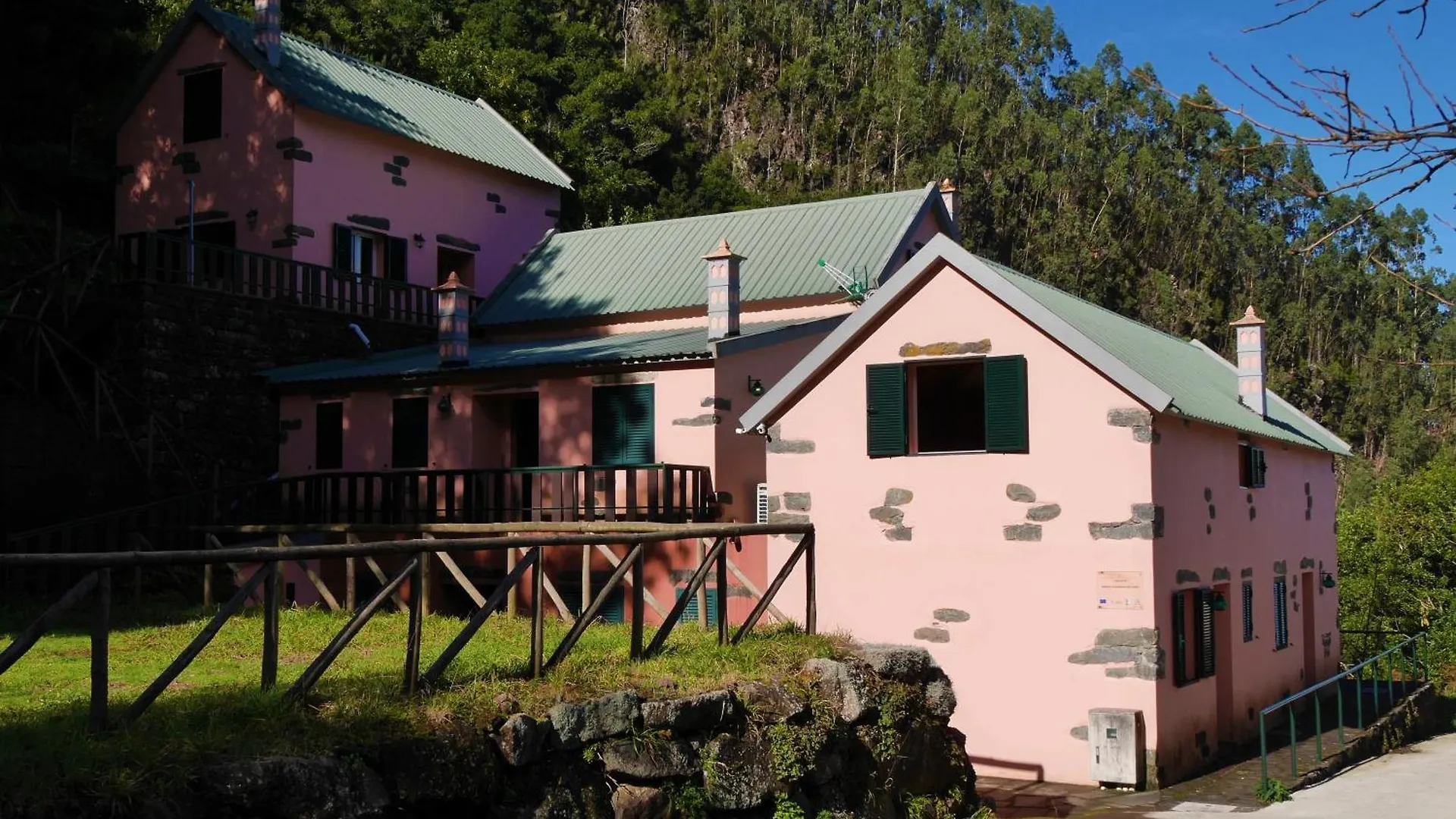 山林小屋 São VicenteCasinhas Da Laurissilva别墅